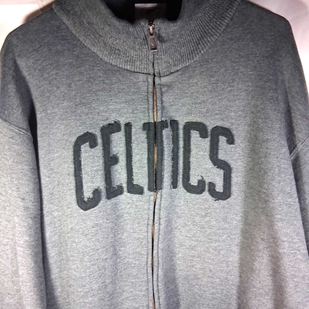 Gray Celtics NBA/REEBOK High Collared Full Zip Heavy Stretchy Sweatshirt L/G/G